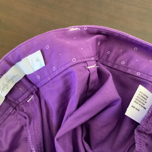 Shorts - Picture 3 of 3